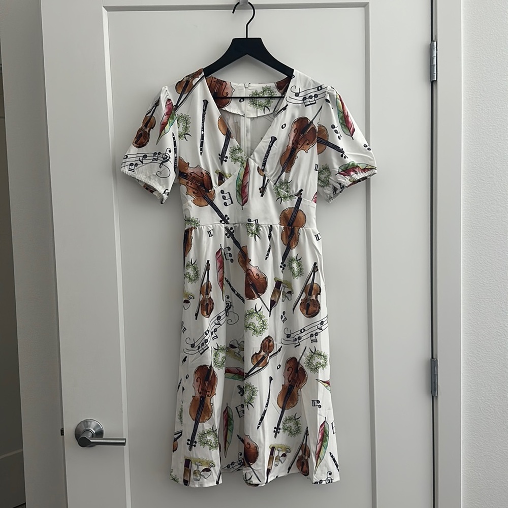 Violin dress